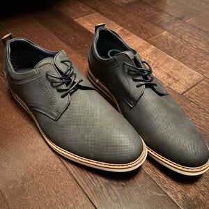 Steve Madden brand new casual dress shoes